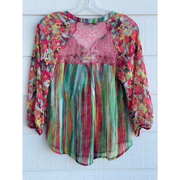 Figueroa & Flower sheer  floral and lace blouse SM - Picture 2 of 11
